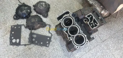 pieces triumph 675 et 1050