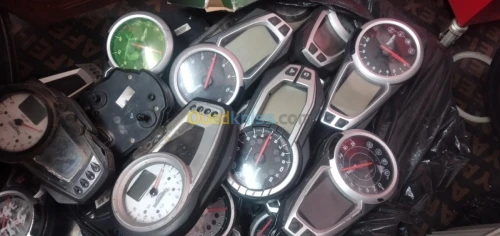 pieces triumph 675 et 1050