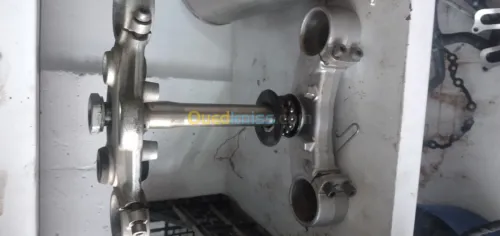 pieces triumph 675 et 1050