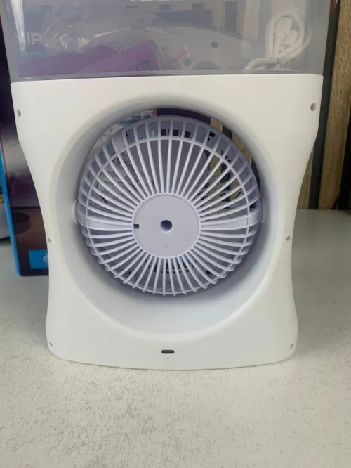 Ventilateur Portable avec Brumisation  3 Vitesses et USB et Éclairage