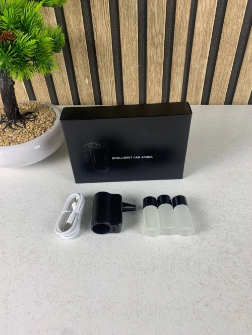 Diffuseur Parfum Voiture à Clip Climatisation Kit avec 3 Recharges