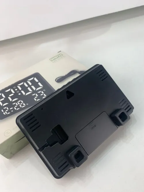 Réveil Numérique avec Grand Écran LED 7,2"  منبه رقمي بشاشة كبيرة