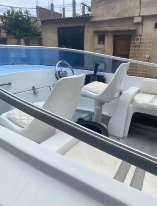 Bateau de plaisance 