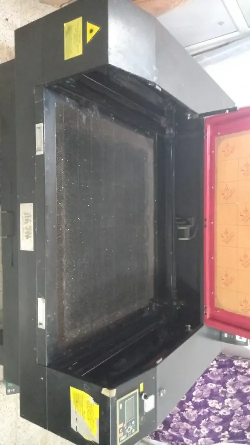 Machine a laser