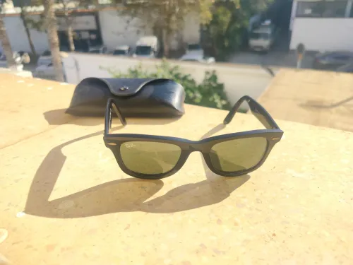 Ray Ban Wayfarer RB 4340 50-22 150 3N Lunettes Originales