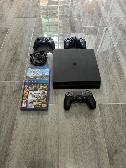PS4 Slim 1To (Version 11.05 Flashable)