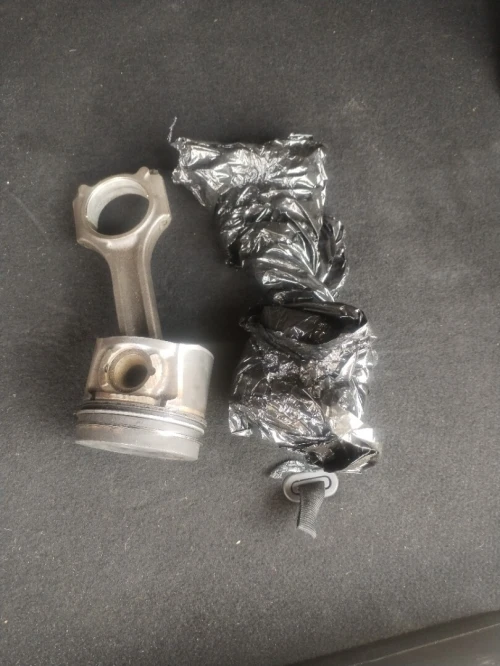 2 piston avec bielle sportage tucson diesel 2014