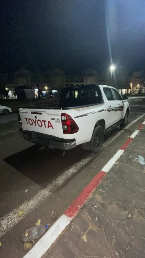 Toyota Revo  2025 SRS