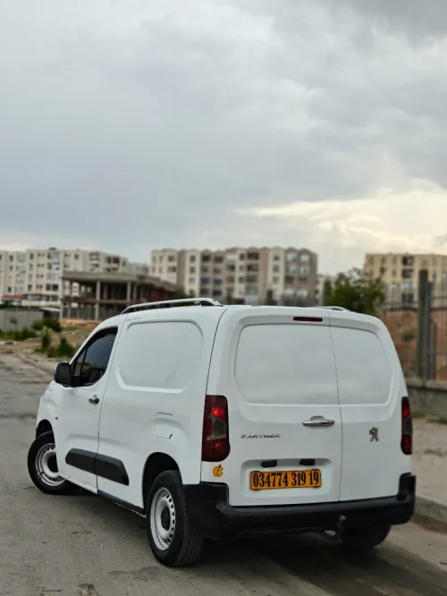 Peugeot Partner 2019 K9