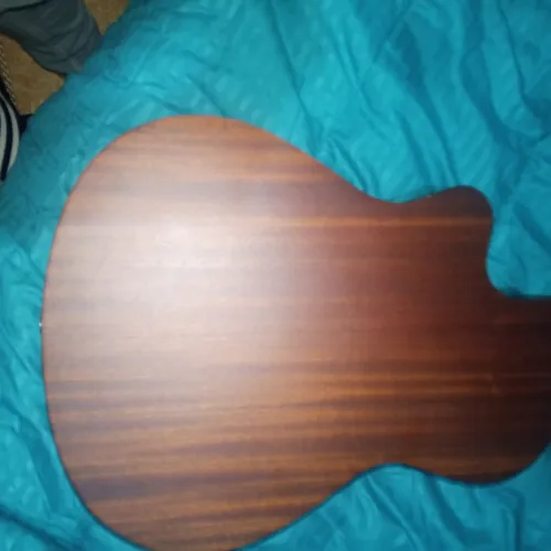 Guitare électro- classique