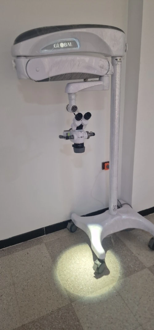 Microscope chirurgicale 