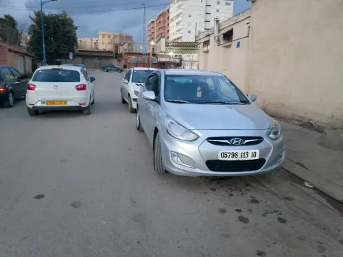 Hyundai Accent RB  5 portes 2013 Préstige