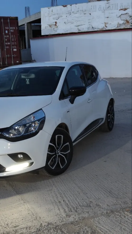 Renault Clio 4 2019 Limited 2