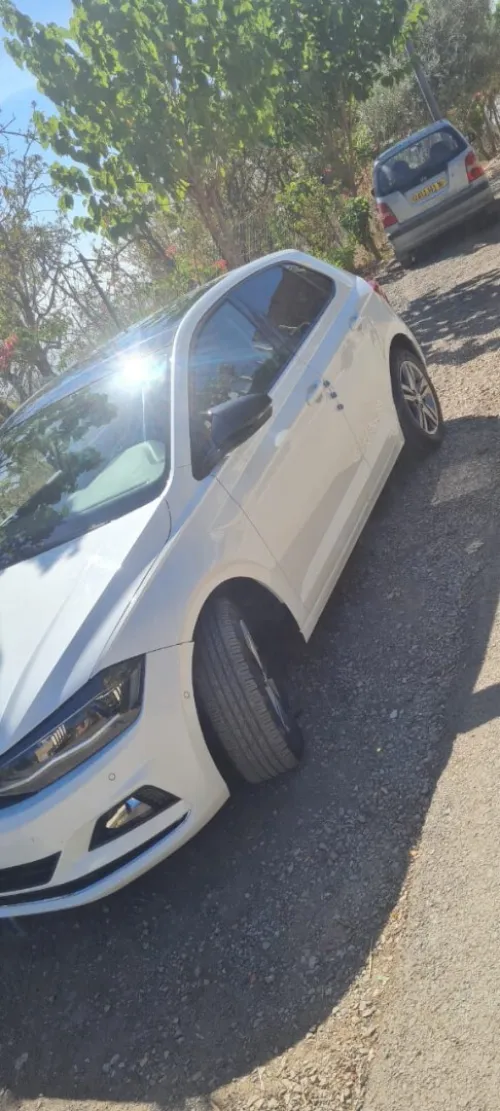 Volkswagen Polo 2019 lacara +