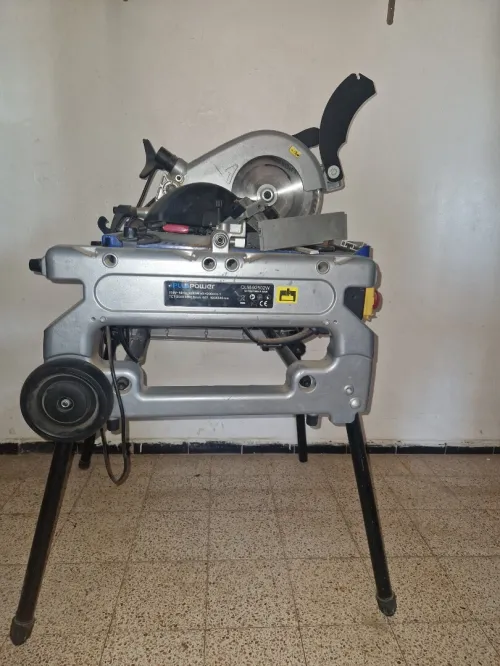 Scies circulaire avec table (neuf)