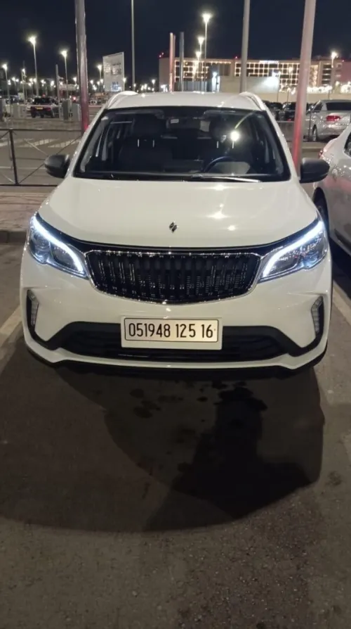 Easy Car HF Location de voiture avec ou sans chauffeur