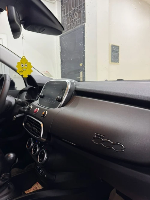 Easy Car HF Location de voiture avec ou sans chauffeur
