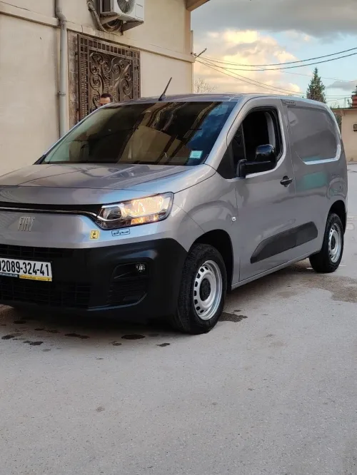 Fiat Doblo 2024 Itali