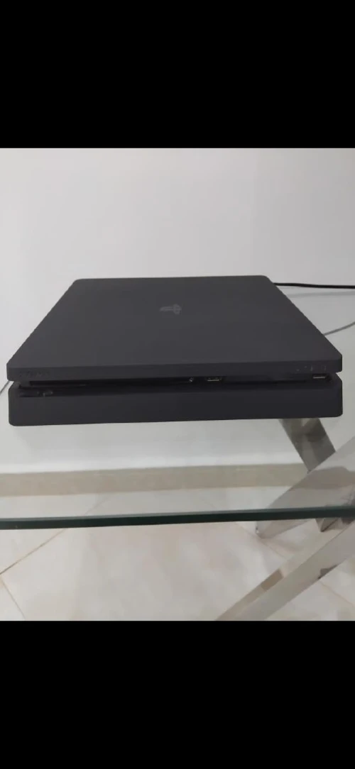 Ps4 slim 