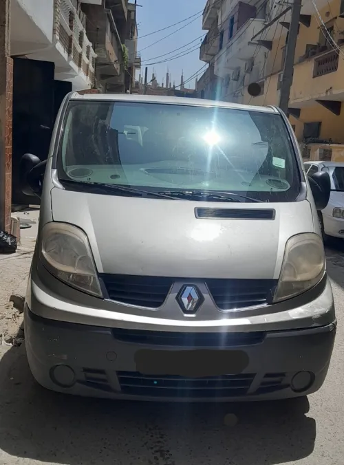 Renault Trafic 2011 جديد