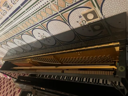 À vendre Yamaha U1A  Piano haut de gamme (Made in Japan)