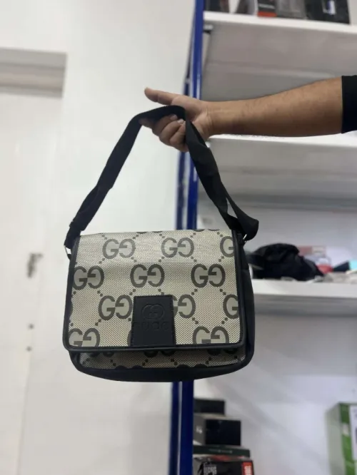 الجزائر