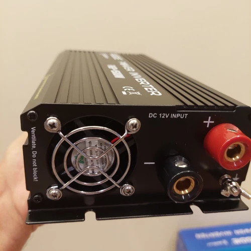 Convertisseur originale 12V à 220V 1500W