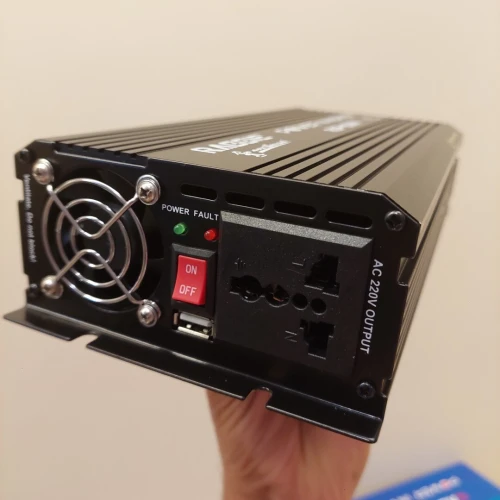Convertisseur originale 12V à 220V 1500W