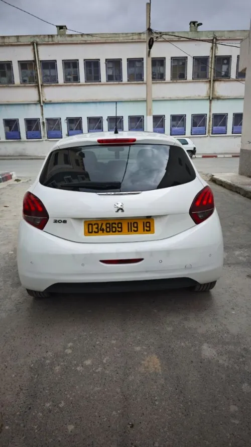 Peugeot 208 2019 Allure Facelift