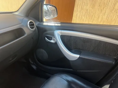 Dacia Logan 2011 Base clim