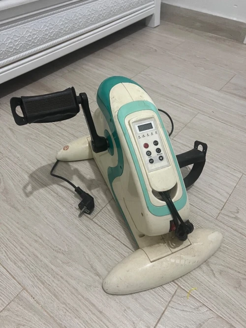 Vélo électrique d exercice