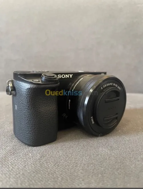 Sony Alpha (série A6000) + Objectif 16-50mm OSS