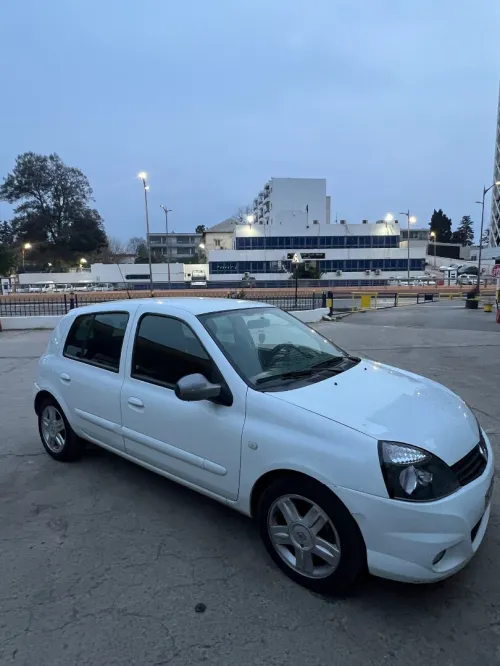Renault Clio Campus 2013 Clio Campus