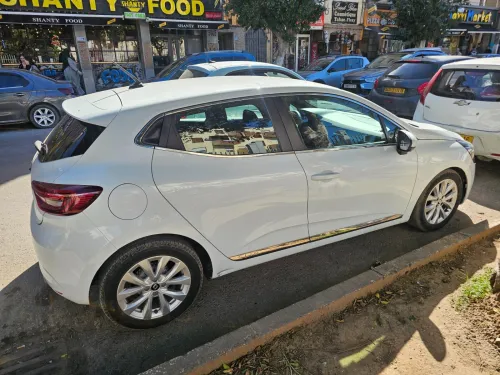 Renault Clio5 2022 Intance