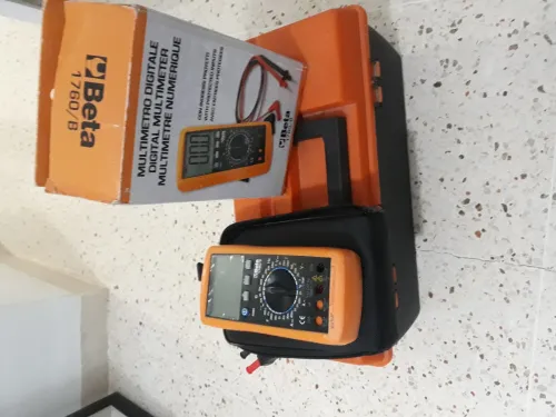 Télémètre laser bosch TL 50 et multimètre digital beta