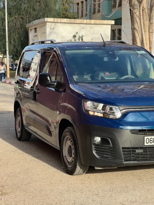 Fiat Doblo 2023 Italia