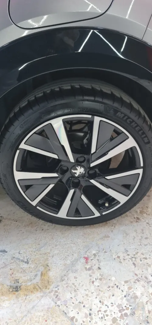 Peugeot 208 2023 GT