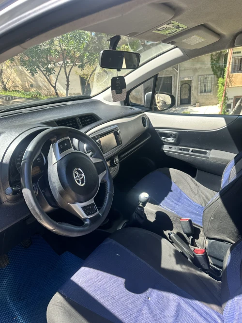 Toyota Yaris 2012 