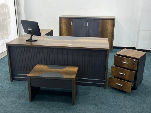 Bureau avec Retour 