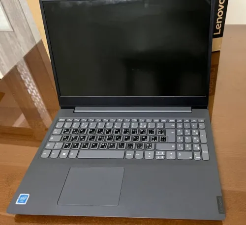 Lenovo V15-IGL Intel Celeron N4020|4 Go|256 Go SSD|15.6" HD