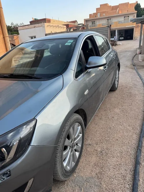 Opel Astra 2013 