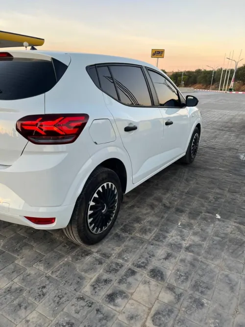 Dacia Sandero 2024 Essential