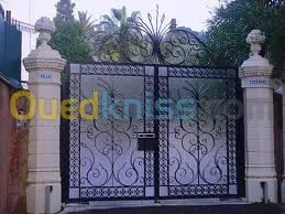 ferronnier,soudeur,serurier........