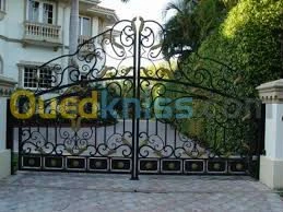 ferronnier,soudeur,serurier........