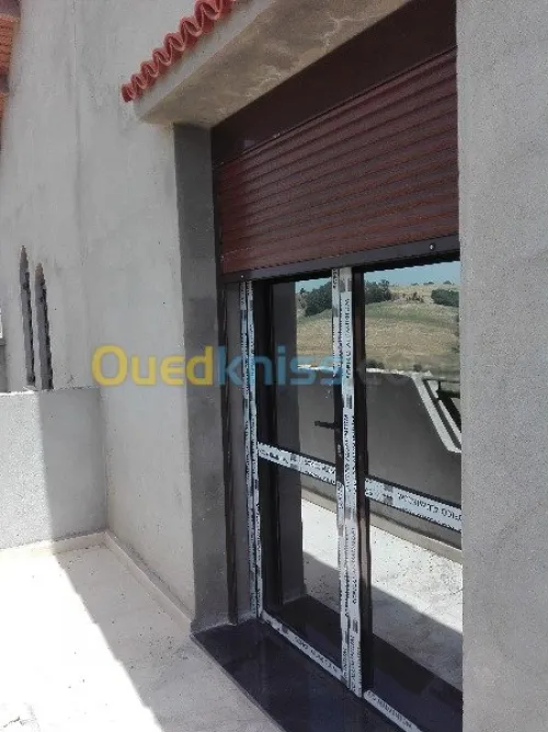 menuiserie aluminium et faux plafond  