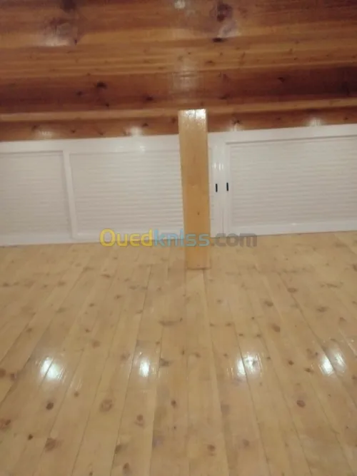 charpente en bois toiture poses tuiles
