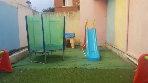 école maternelle  crèche  1 à 05 ans 
