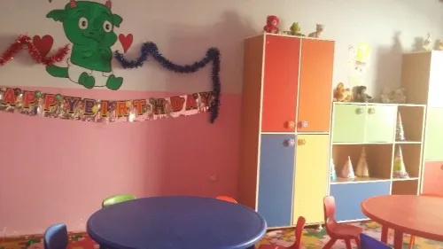 école maternelle  crèche  1 à 05 ans 