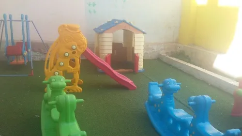 école maternelle  crèche  1 à 05 ans 