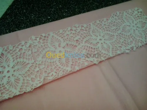 Décoration florale,crochet et broderie